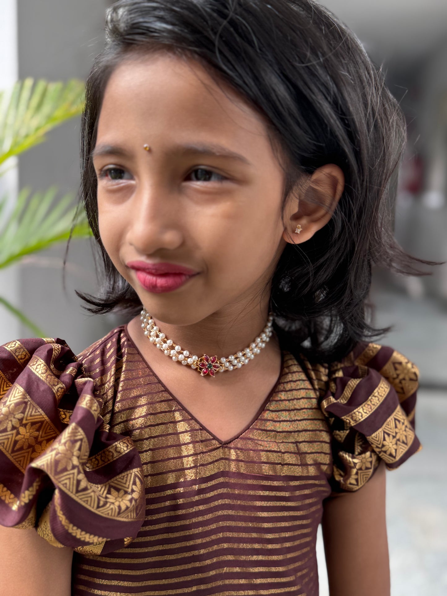 3 LAYERS PEARL CHOKER(product code-028)