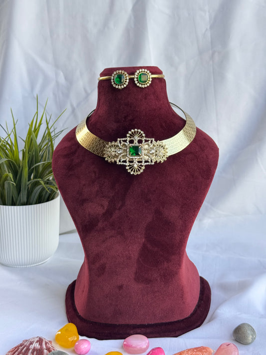EMERALD CROWN KANTI SET(product code-024)