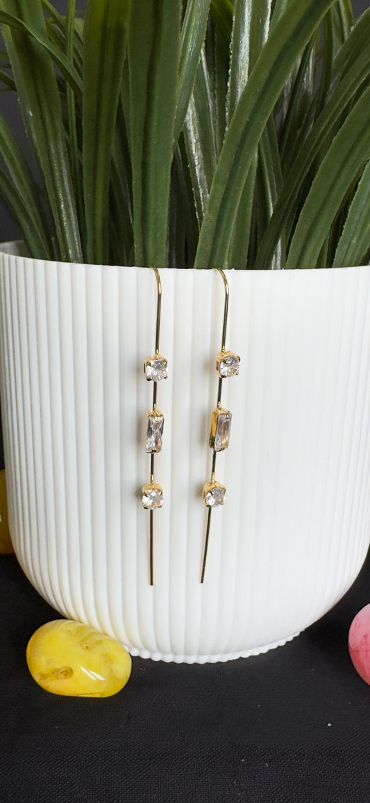 TRIPLE CRYSTAL EARCUFFS (product code-098)