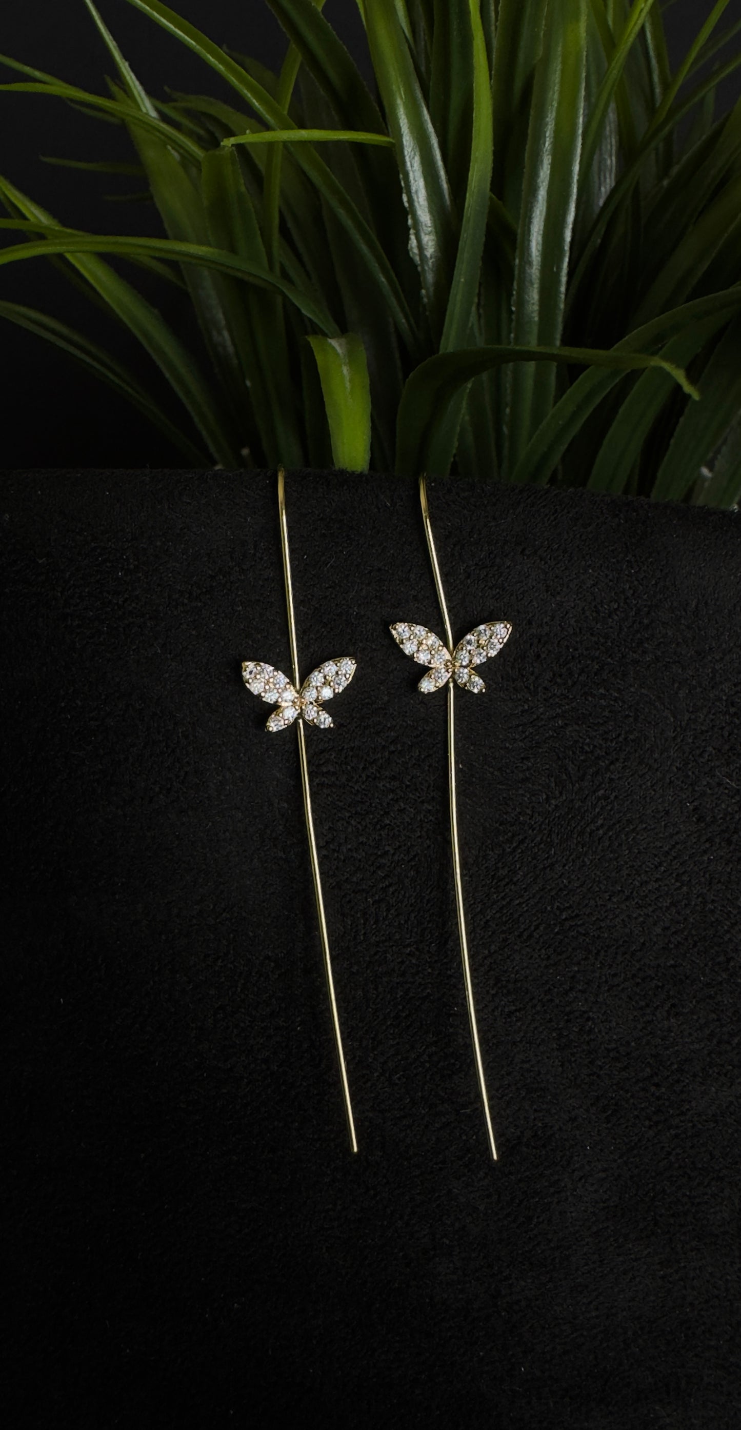 BUTTERFLY DIAMOND DEW EARCUFFS (product code-093) (Copy)