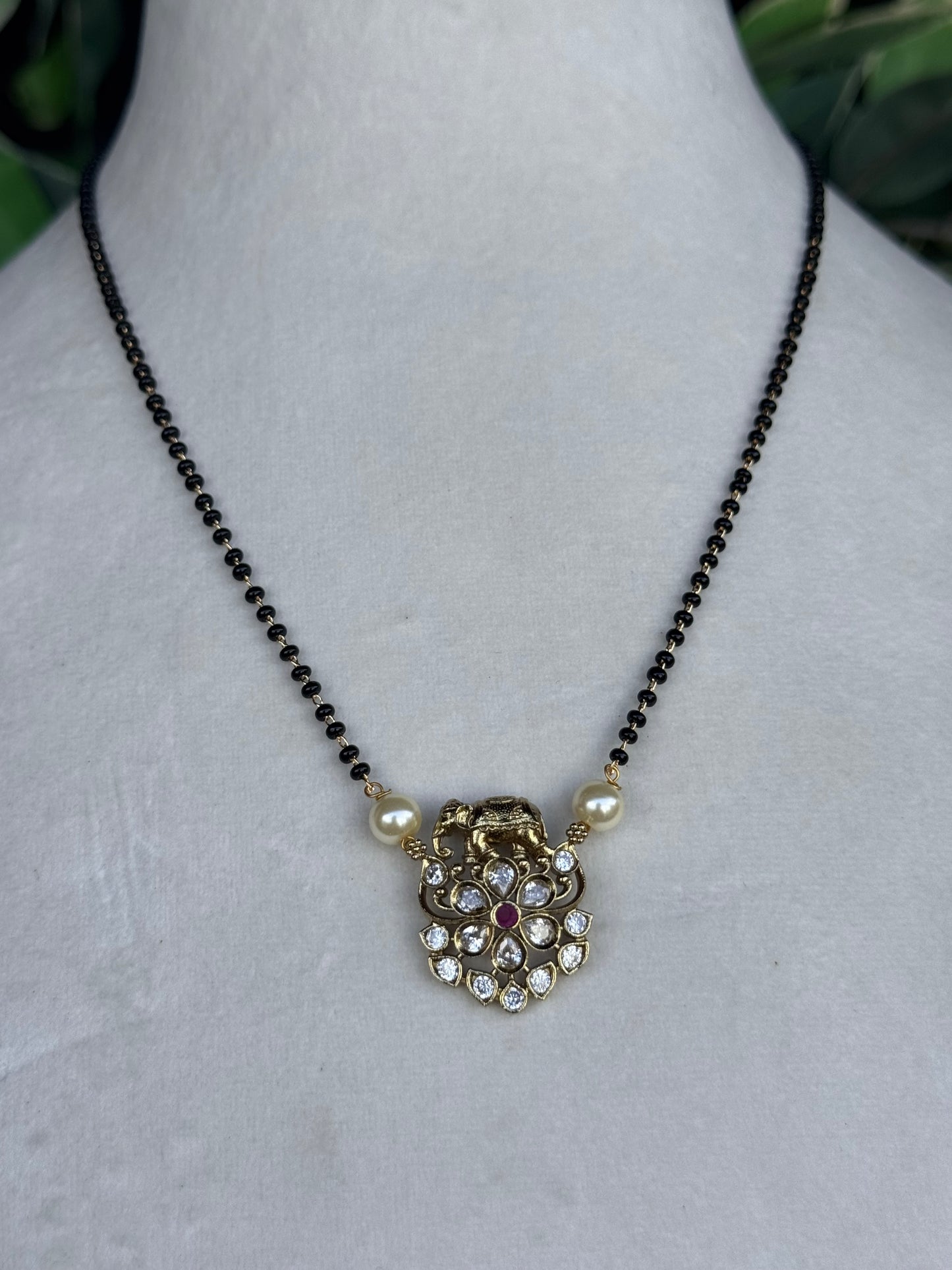 KARIMANI ELEPHANT PENDENT CHAIN (product code-014)