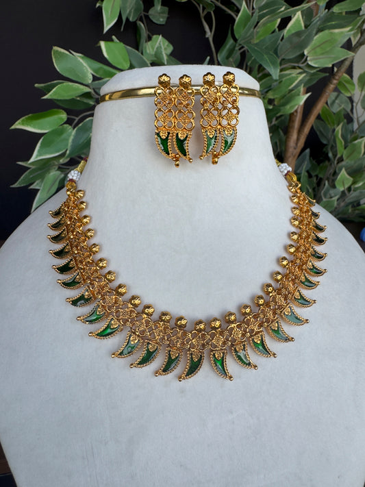 GREEN PALAKA NECKLACE SET (product code-043)