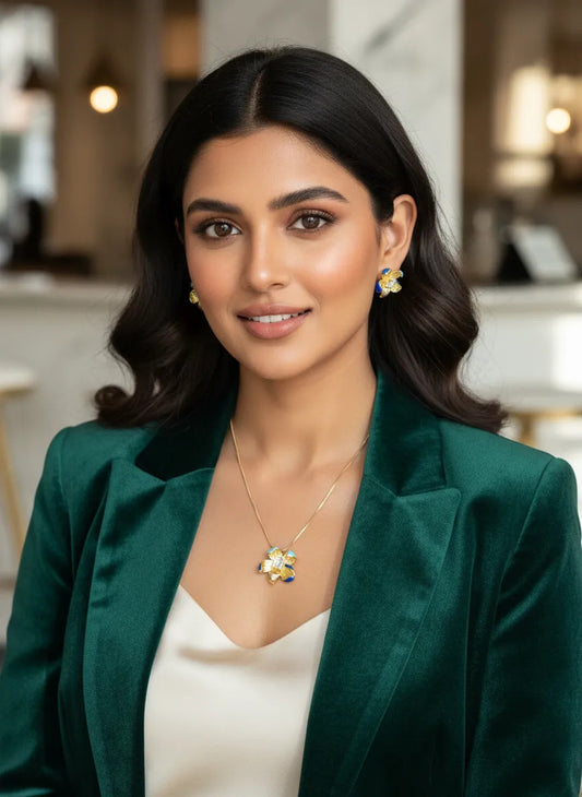 GOLD TONE FLORAL PENDENT SET (product code-067)